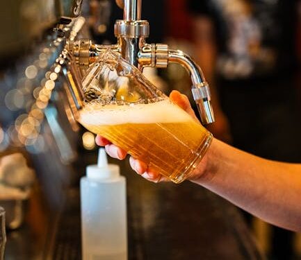 Explore the Top Wheat Beer Styles Guide for Summer Sipping